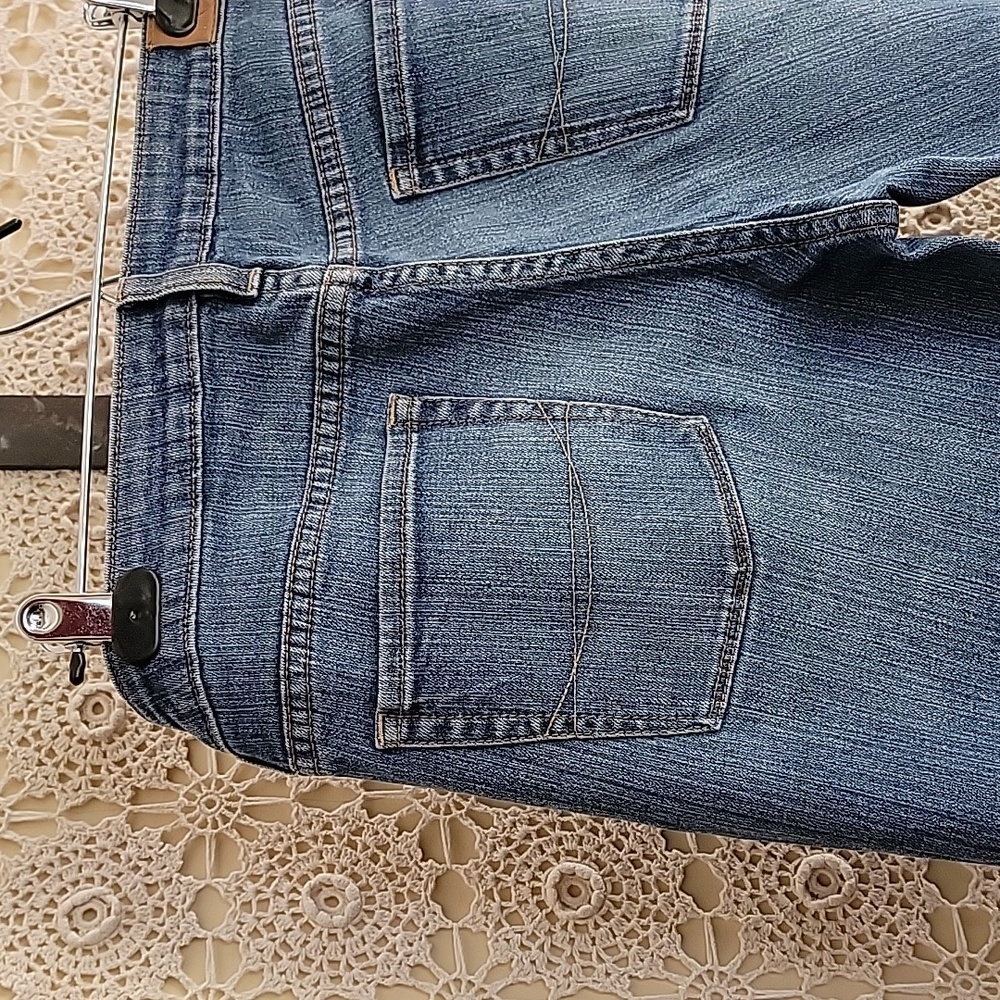 Jeans - Picture 8 of 9